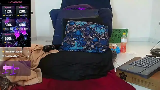 abigail curvy online show from 02-01-25, 09:08