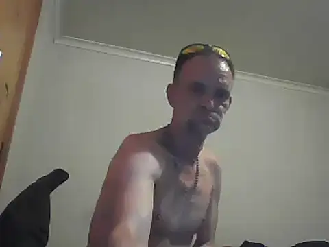 Snapshot of TooFknHorny1 chatting on 01-15-25, 04:47 TooFknHorny1 online show from 01-15-25, 04:47