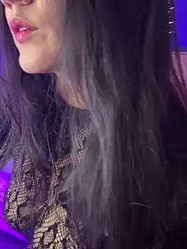 Snapshot of mahia_queen chatting on 02-26-26, 12:04 mahia queen online show from 02-26-26, 12:04