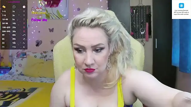 MissLexyGold online show from 10-18-25, 02:07