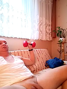 Snapshot of bigcock_marusz chatting on 12-23-24, 11:47 bigcock marusz online show from 12-23-24, 11:47