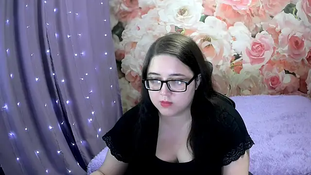 Snapshot of OverseerX chatting on 10-08-25, 11:35 OverseerX online show from 10-08-25, 11:35