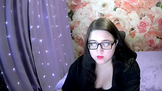 Snapshot of OverseerX chatting on 10-21-25, 08:42 OverseerX online show from 10-21-25, 08:42