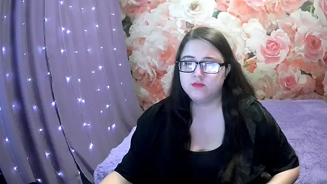 Snapshot of OverseerX chatting on 10-22-25, 10:09 OverseerX online show from 10-22-25, 10:09