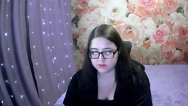 Snapshot of OverseerX chatting on 11-12-25, 09:14 OverseerX online show from 11-12-25, 09:14