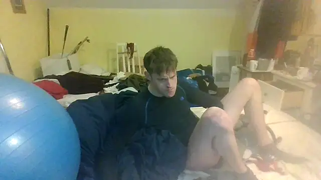 Snapshot of londonfuckwhore chatting on 02-07-25, 06:02 londonfuckwhore online show from 02-07-25, 06:02
