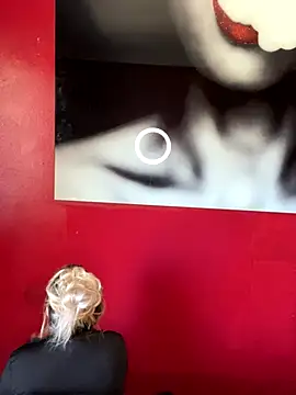 LittleMissEeve online show from 10-24-25, 06:37