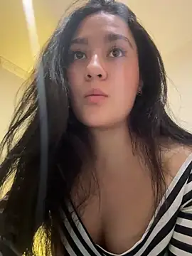 Snapshot of Nina_lovi chatting on 12-07-24, 11:23 Nina lovi online show from 12-07-24, 11:23