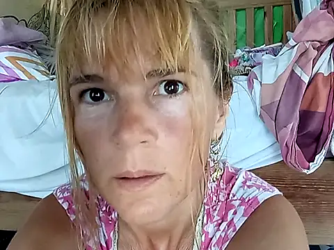 Luna-Natural online show from 03-05-25, 05:29