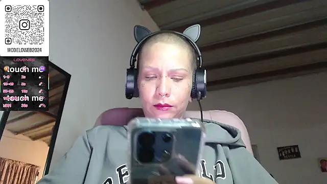 moon cat85 online show from 03-06-25, 01:37