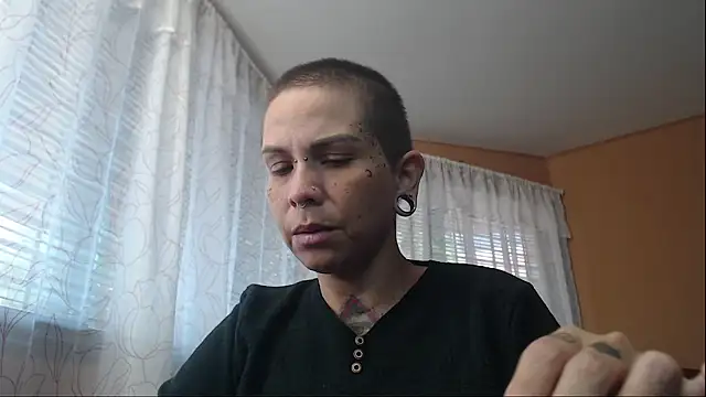 moon cat85 online show from 02-02-26, 05:44