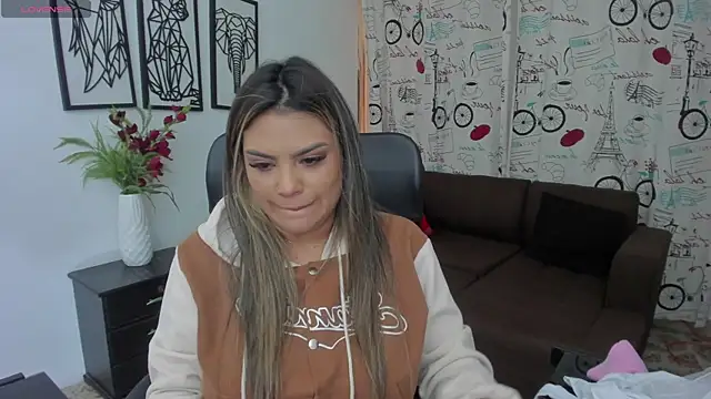 sweetfabianaxl online show from 02-21-25, 07:43