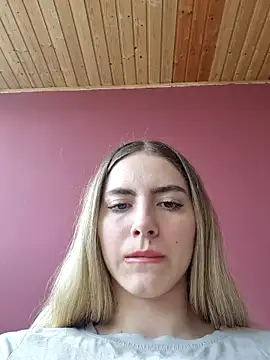 Snapshot of RubyRubin chatting on 04-02-26, 12:25 RubyRubin online show from 04-02-26, 12:25