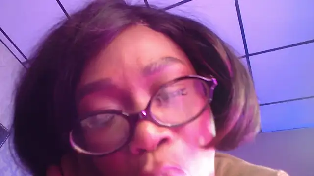 MariiePrice online show from 11-07-25, 03:06