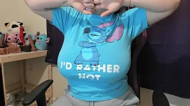 Snapshot of Bigt3ti chatting on 01-11-25, 01:59 Bigt3ti online show from 01-11-25, 01:59