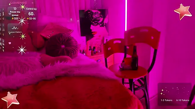 Snapshot of HadaFoster chatting on 03-14-25, 02:31 HadaFoster online show from 03-14-25, 02:31