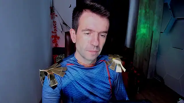 Snapshot of SteveTiger chatting on 11-01-25, 11:56 SteveTiger online show from 11-01-25, 11:56