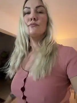 Snapshot of NastyMilf_ chatting on 10-15-25, 06:41 NastyMilf online show from 10-15-25, 06:41