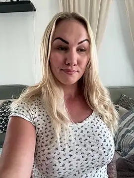 Snapshot of NastyMilf_ chatting on 11-24-25, 12:49 NastyMilf online show from 11-24-25, 12:49