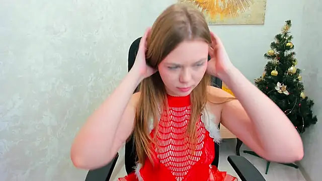 Strawberrye online show from 12-25-24, 05:37