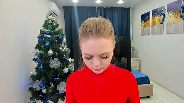 Strawberrye online show from 12-28-24, 05:35