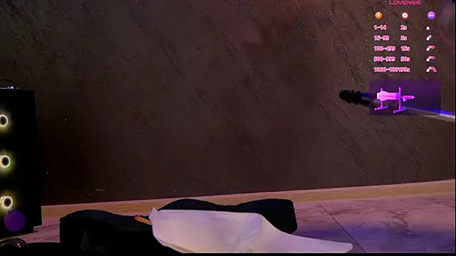 im-your-lovee online show from 03-21-25, 07:00