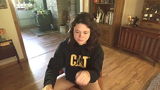 MarcyJones online show from 09-28-25, 02:33