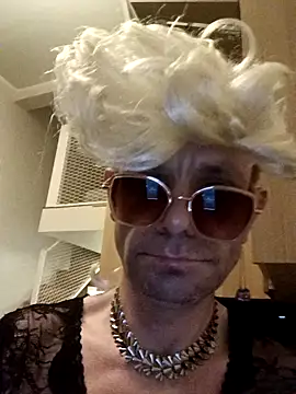 Pauline41 online show from 10-28-25, 05:04