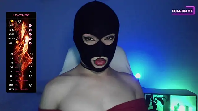 Snapshot of Bigfemblue chatting on 11-02-25, 11:18 Bigfemblue online show from 11-02-25, 11:18