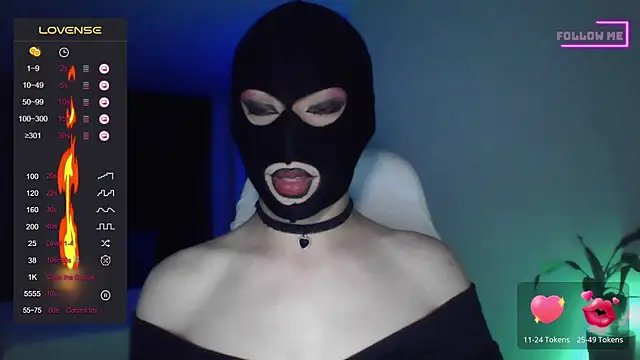 Snapshot of Bigfemblue chatting on 11-17-25, 11:54 Bigfemblue online show from 11-17-25, 11:54