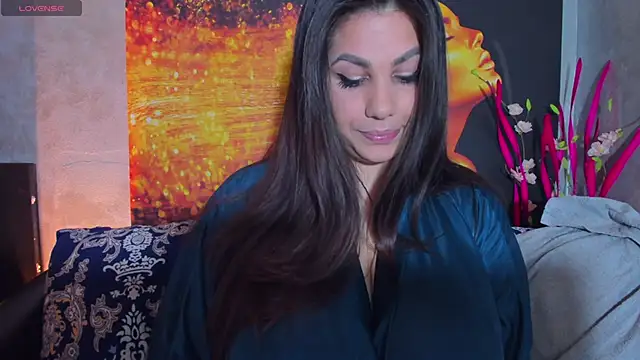 Snapshot of Emma_Muller32 chatting on 01-06-25, 02:37 Emma Muller32 online show from 01-06-25, 02:37