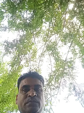 Snapshot of Javedmax chatting on 10-22-25, 06:46 Javedmax online show from 10-22-25, 06:46