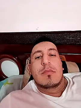 Snapshot of LvMaykel1 chatting on 12-30-24, 06:38 LvMaykel1 online show from 12-30-24, 06:38
