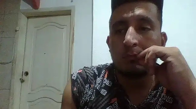 Snapshot of LvMaykel1 chatting on 01-29-25, 01:58 LvMaykel1 online show from 01-29-25, 01:58
