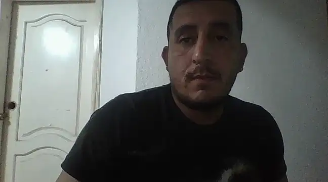 Snapshot of LvMaykel1 chatting on 02-17-25, 05:43 LvMaykel1 online show from 02-17-25, 05:43