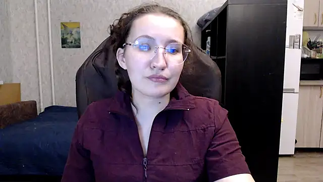 Snapshot of AnKey_Rayah chatting on 11-18-25, 04:11 AnKey Rayah online show from 11-18-25, 04:11