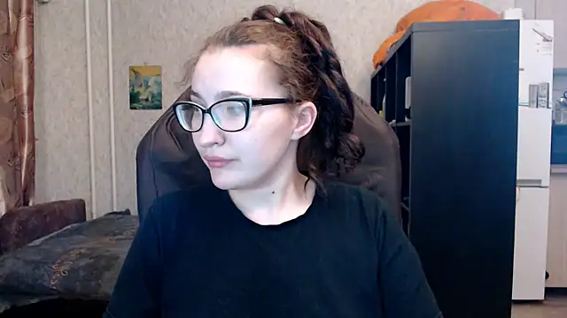 Snapshot of AnKey_Rayah chatting on 12-13-25, 08:25 AnKey Rayah online show from 12-13-25, 08:25