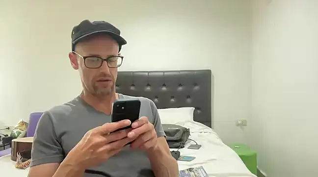 CamCrestXXX online show from 12-20-24, 06:40