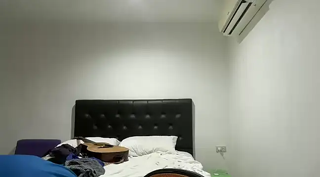 CamCrestXXX online show from 12-22-24, 01:00