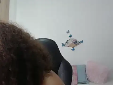 BustyMilf  online show from 01-10-25, 06:06
