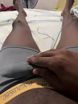 elnegro 696 online show from 10-16-25, 04:24