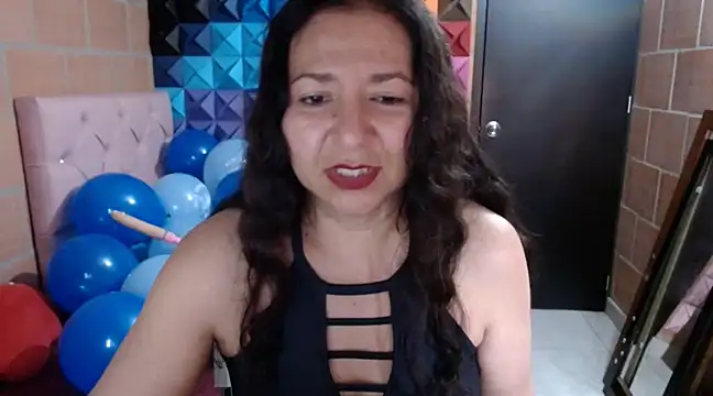 katifoxx online show from 12-21-24, 08:32