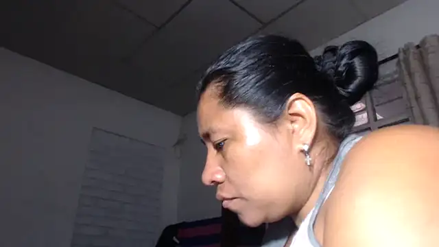 adrixxx38 online show from 11-28-25, 09:39