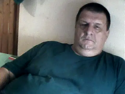 Snapshot of Vyrtous579 chatting on 10-10-25, 03:44 Vyrtous579 online show from 10-10-25, 03:44