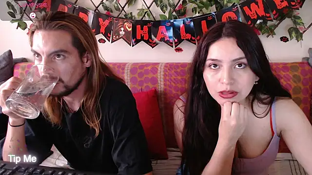 Jack Emily1 online show from 10-19-25, 09:04