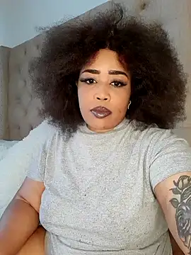 Snapshot of CAMMII_ chatting on 01-25-25, 10:29 CAMMII online show from 01-25-25, 10:29