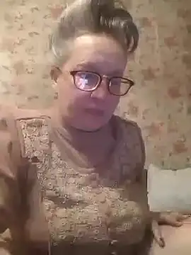 Snapshot of Cerd_Ayaz chatting on 02-25-25, 08:19 Cerd Ayaz online show from 02-25-25, 08:19