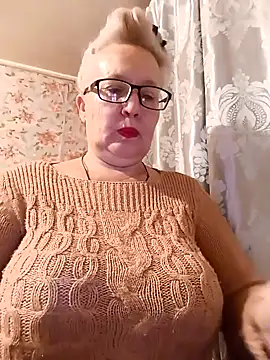 Snapshot of Cerd_Ayaz chatting on 10-31-25, 02:45 Cerd Ayaz online show from 10-31-25, 02:45