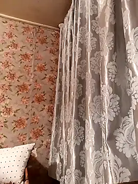 Snapshot of Cerd_Ayaz chatting on 10-31-25, 03:57 Cerd Ayaz online show from 10-31-25, 03:57