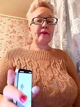 Snapshot of Cerd_Ayaz chatting on 11-01-25, 04:03 Cerd Ayaz online show from 11-01-25, 04:03